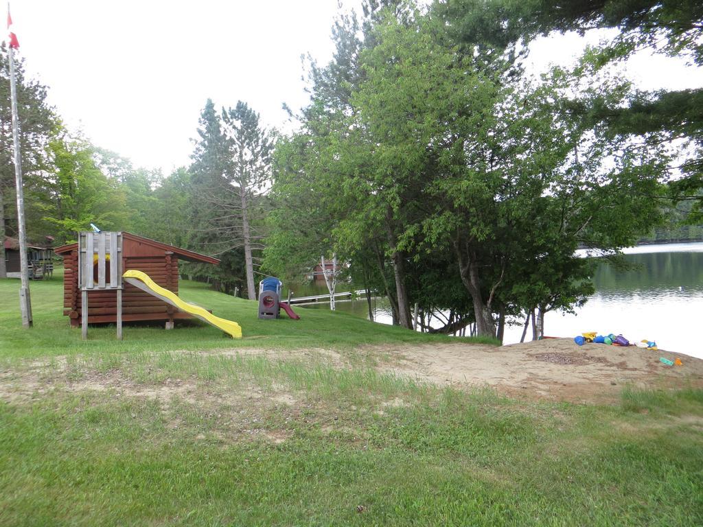 Bondi Village Cottage Resort Lake of Bays Ngoại thất bức ảnh