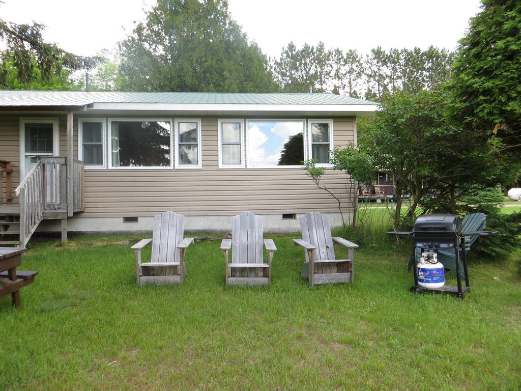 Bondi Village Cottage Resort Lake of Bays Ngoại thất bức ảnh